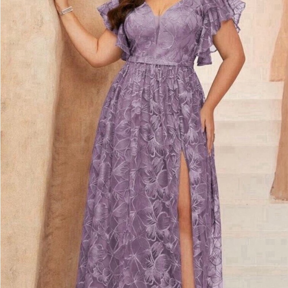 Formal floral lace dress WITH matching men’s tie and pocket square